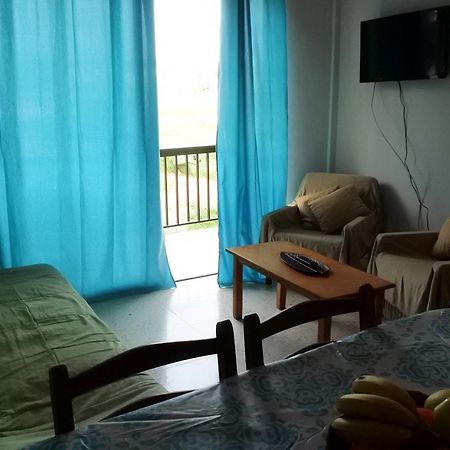 Kissonerga Beach Apartment Пафос Екстериор снимка