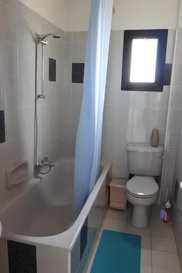 Kissonerga Beach Apartment Пафос Екстериор снимка